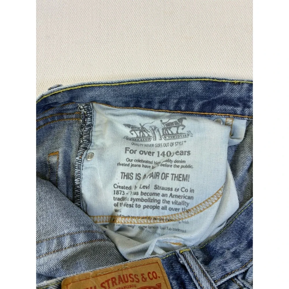 Levi's 505 Regular Fit Jeans Mens‎ 36x30 Blue Light Wash Straight Denim